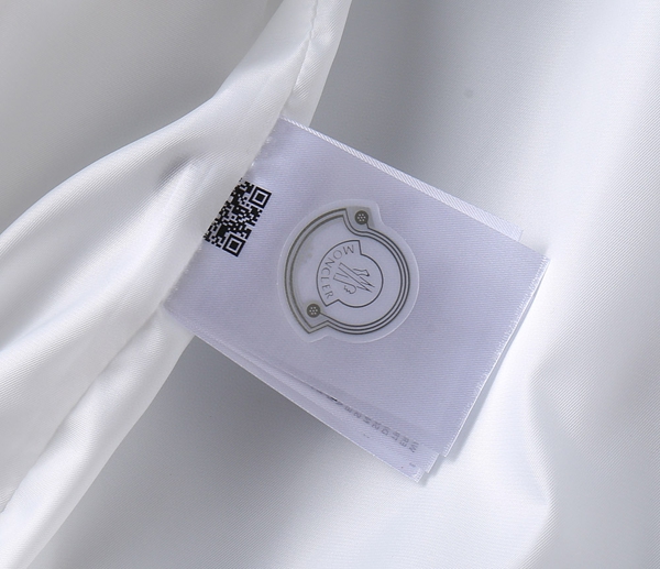 ブランドジャケット全体デザイン